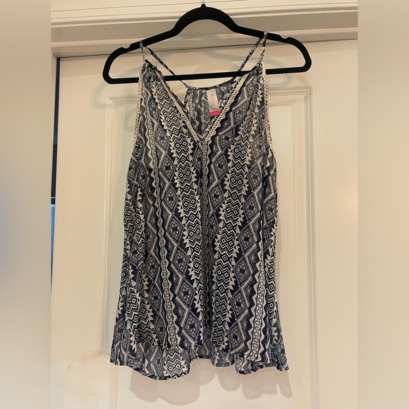 No Boundaries Tops - ⭐️No Boundaries Navy and White Tribal Camisole